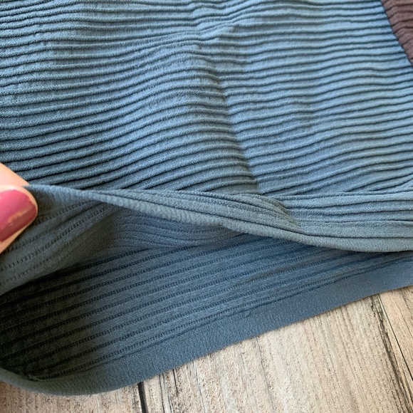 M U.S.A | Ribbed Skirt Bundle - Picture 8 of 11